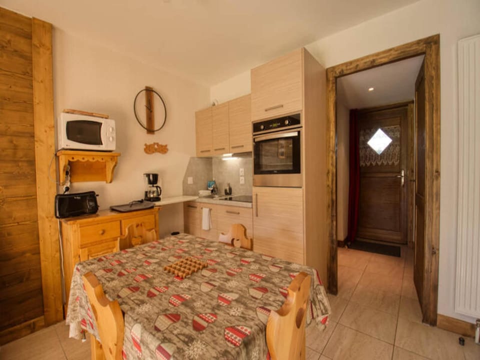 Niveoles Residence Bat C Hotel in Morillon