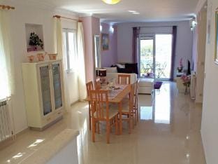 Apartment Siesta - Two-Bedroom Apartment with Balcony and Sea View Hotel in Cavtat