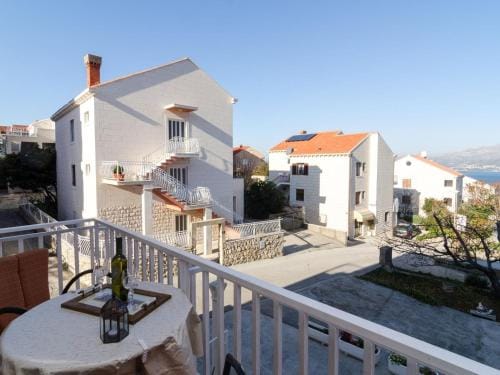 Apartments Senjo - One Bedroom Apartment with Balcony and Sea View 4 adults Apartman 3 Hotel in Cavtat
