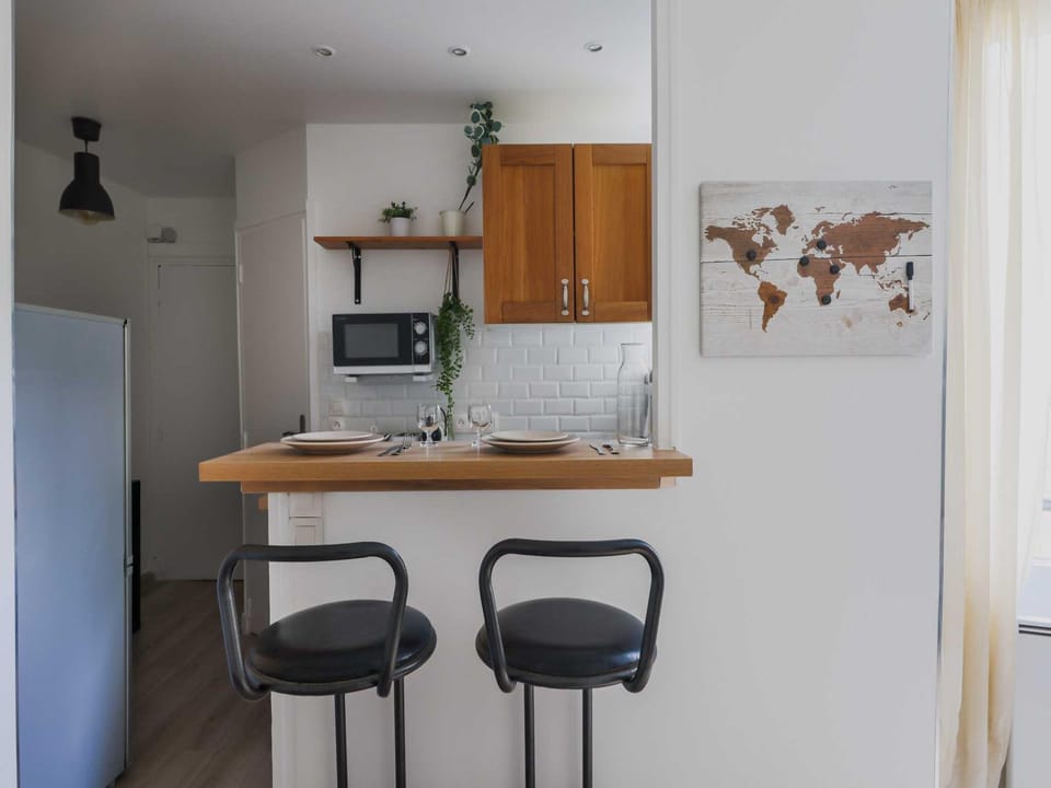 Charming apartment - 1BR- 4P- Oberkampf Hotel in Paris