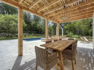 Luxurious Villa facing the Baie des Canebiers Hotel in Saint-Tropez
