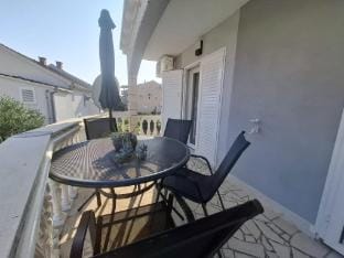 Apartment Jakic - One Bedroom Apartment with Garden View Hotel in Dubrovnik-Neretva County