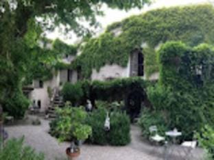Warm studio near Palais des Papes Hotel in Avignon