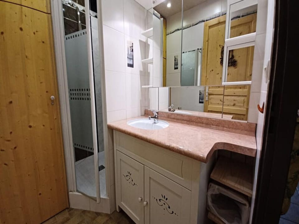 Rooms 4 People Hotel in Haute-Savoie