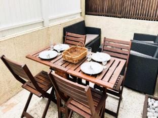 Family townhouse with beautiful terrace Hotel in Deauville