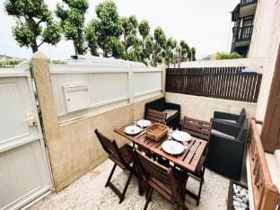 Family townhouse with beautiful terrace Hotel in Deauville