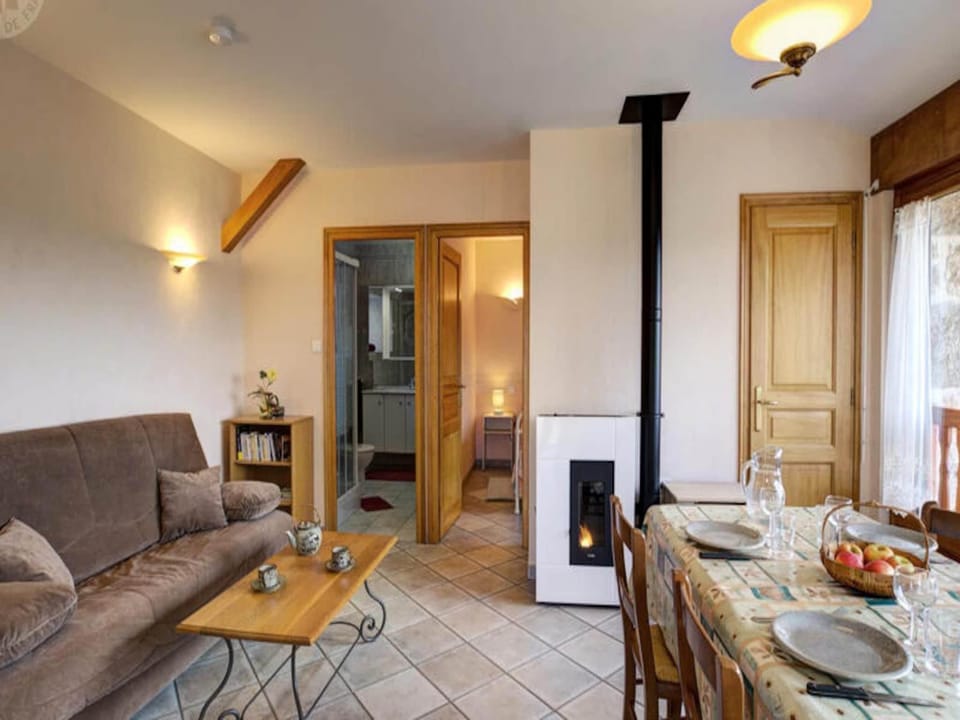 House 2 People Hotel in Auvergne-Rhône-Alpes