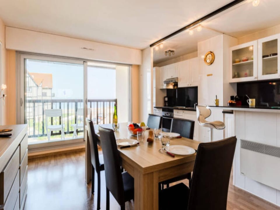 Rooms 6 People Hotel in Cabourg