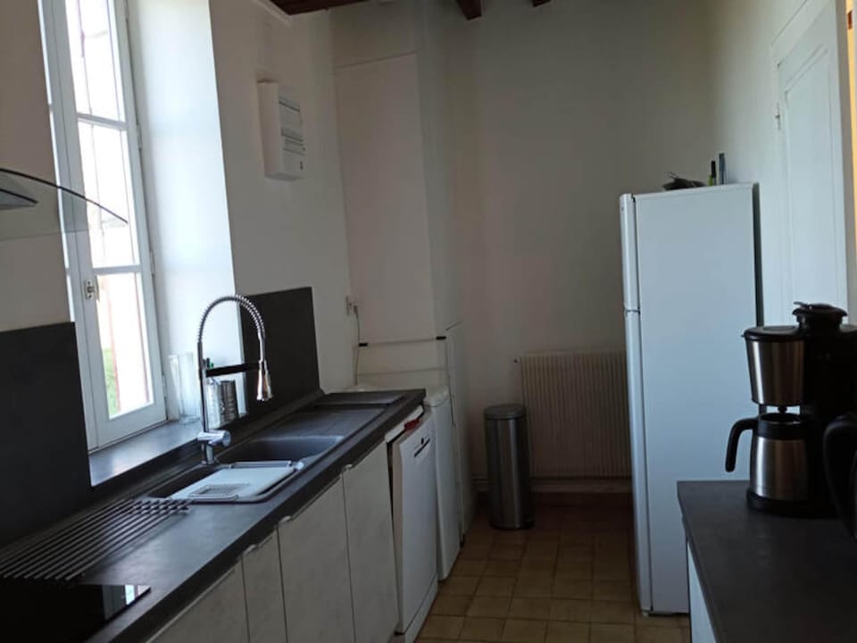 House 8 People Hotel in Centre-Val de Loire