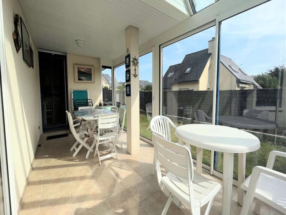 Holiday Home Fouesnant for eight people Hotel in Fouesnant