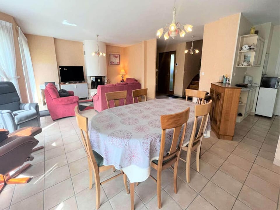 Holiday Home Fouesnant for eight people Hotel in Fouesnant