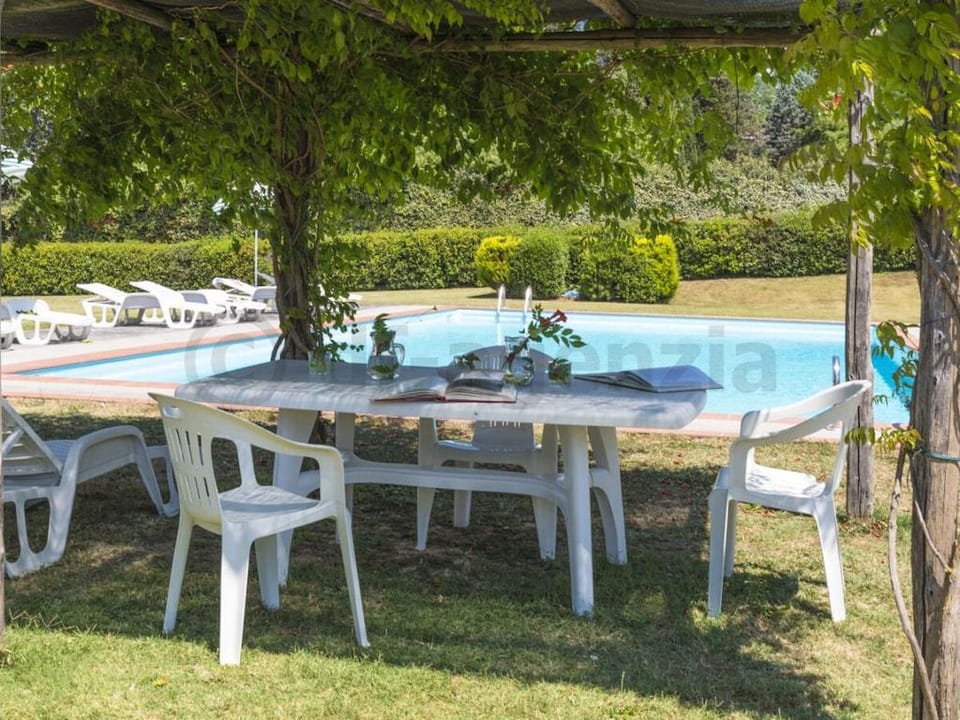 near Florence Comfortable holiday residence Resort in Emilia-Romagna