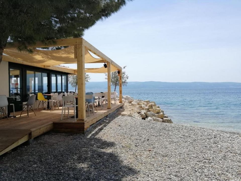 Apartments Sun  Sea - One Bedroom Apartment with Balcony and Sea View Hotel in Split-Dalmatia County