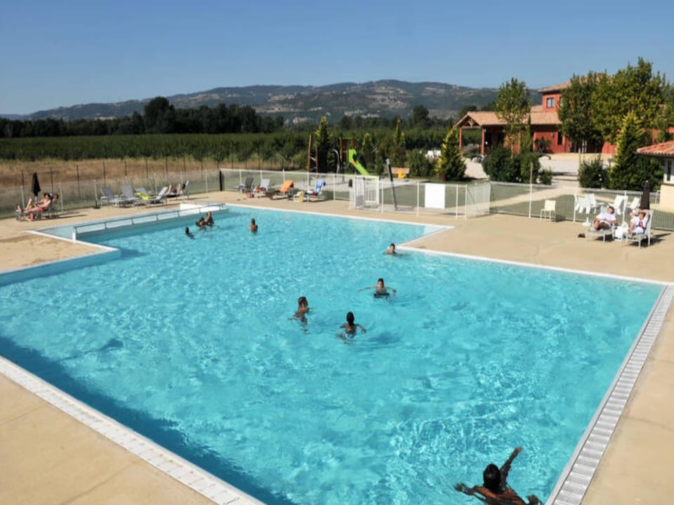 Studio 2 people Hotel in Provence-Alpes-Côte d'Azur