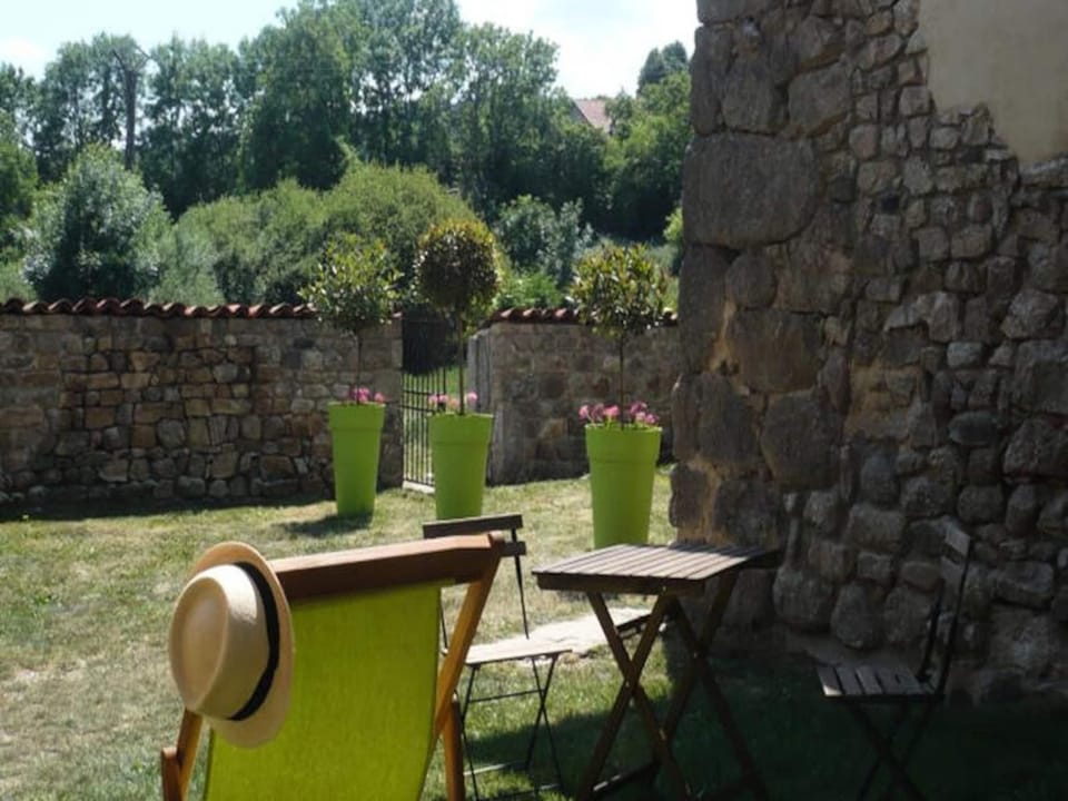 House 4 People Hotel in Auvergne-Rhône-Alpes