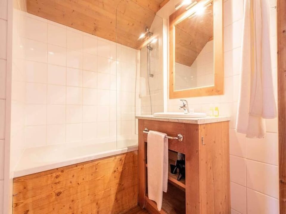 Rooms for 8 people Duplex Mountain Corner Hotel in Auvergne-Rhône-Alpes
