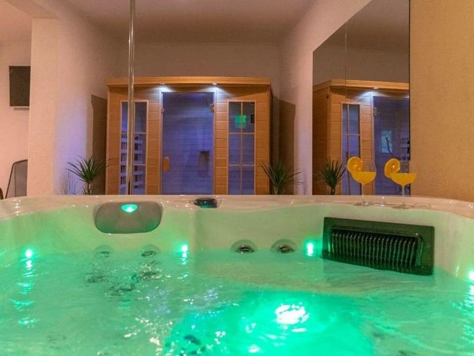 Villa in Makarska with swimming pool Resort in Tučepi