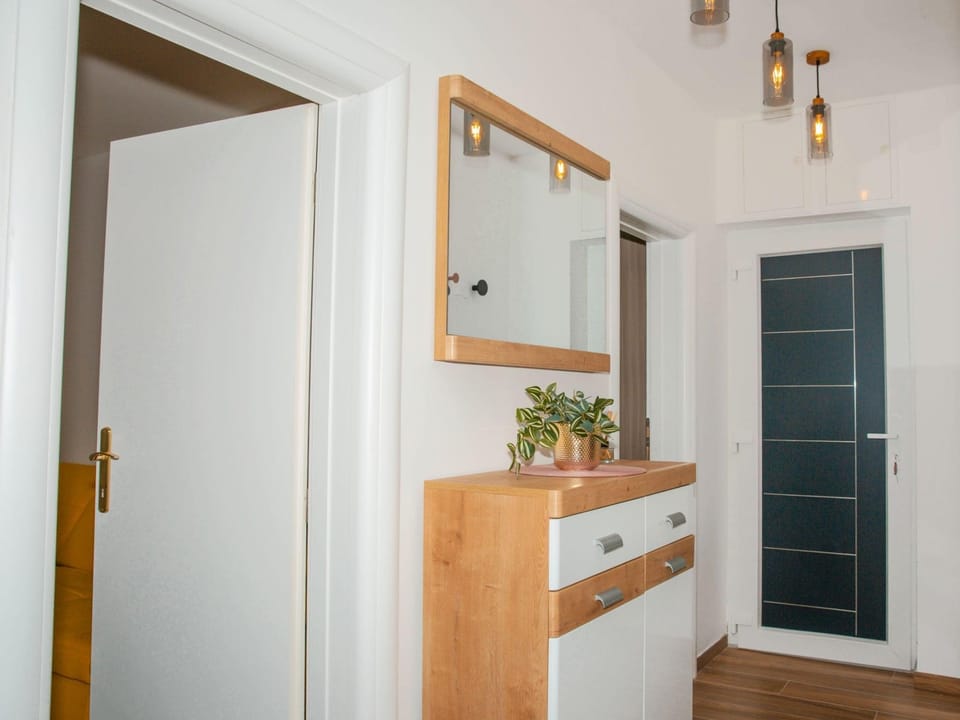 Apartment Matko - Two Bedrom Apartment with Beach View Hotel in Dubrovnik-Neretva County