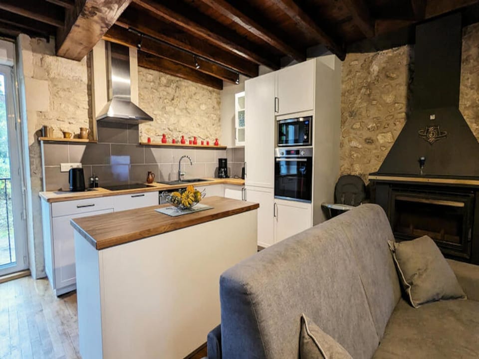 House 6 People Hotel in Centre-Val de Loire