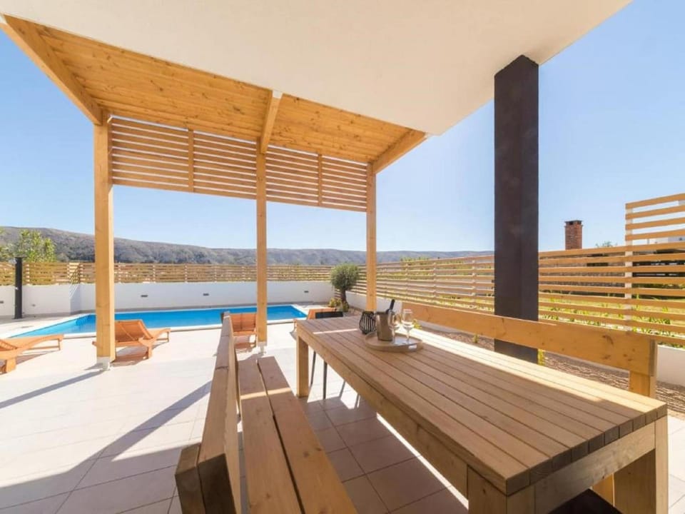 Luxury Villas Bellavista - Four Bedroom Villa with Pool Resort in Zadar County
