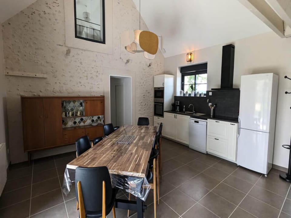House 10 People Hotel in Centre-Val de Loire