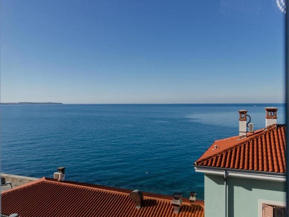 Two Bedroom Apartment with Balcony and Sea View Hotel in Piran