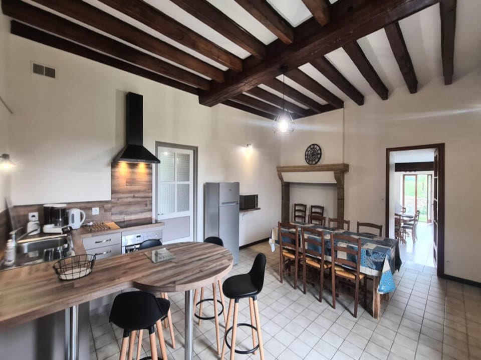 House 6 People Hotel in Centre-Val de Loire
