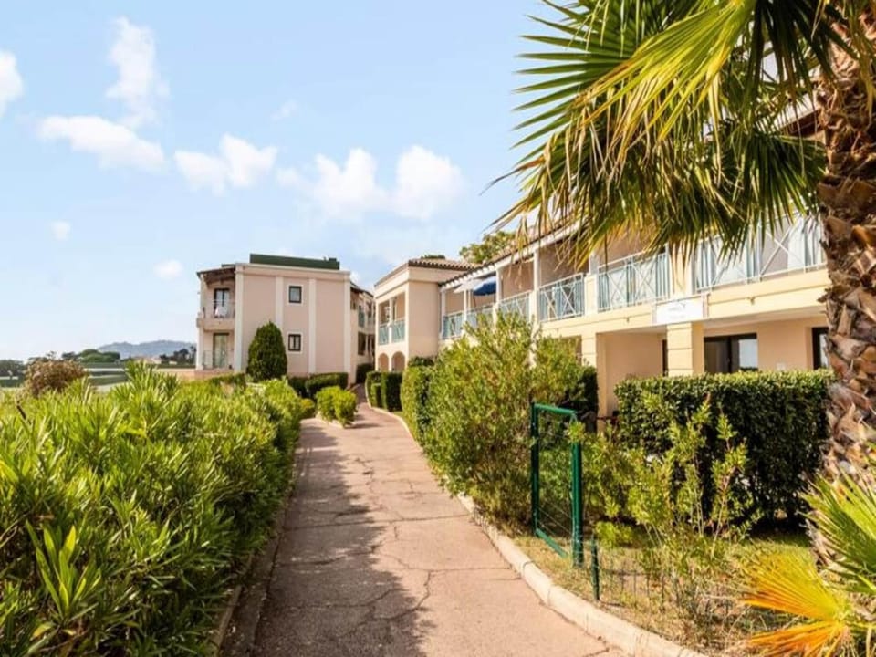 Apartment Wemyssia - Hotel in Cannes