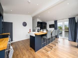 Paddock Lodges Executive 4 Bed Villa Hotel in Scotland