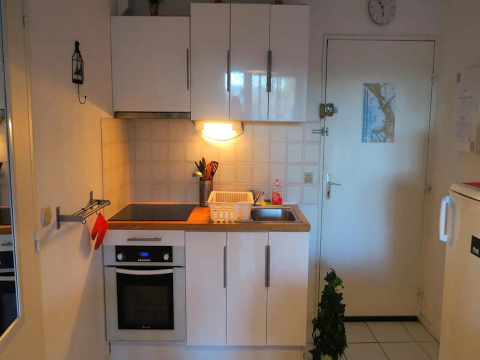 Residence apartment with swimming pool close to the beaches Hotel in Le Grau-du-Roi