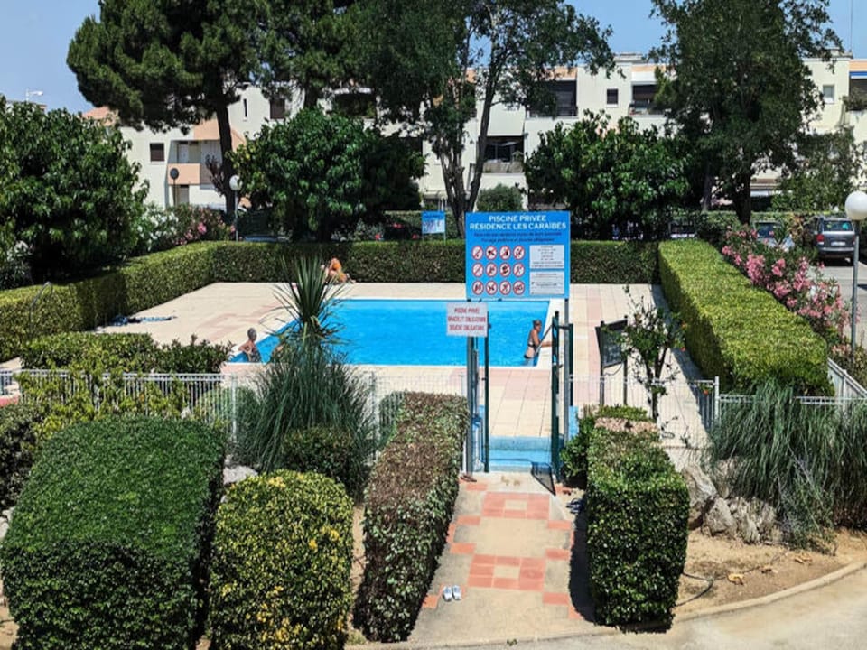 Residence apartment with swimming pool close to the beaches Hotel in Le Grau-du-Roi