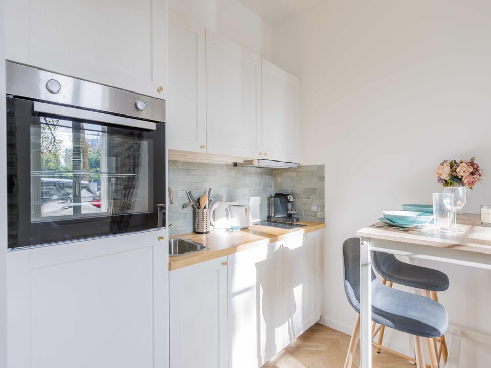 Charming apartment in the heart of the 16th district - Mobility lease Hotel in Paris
