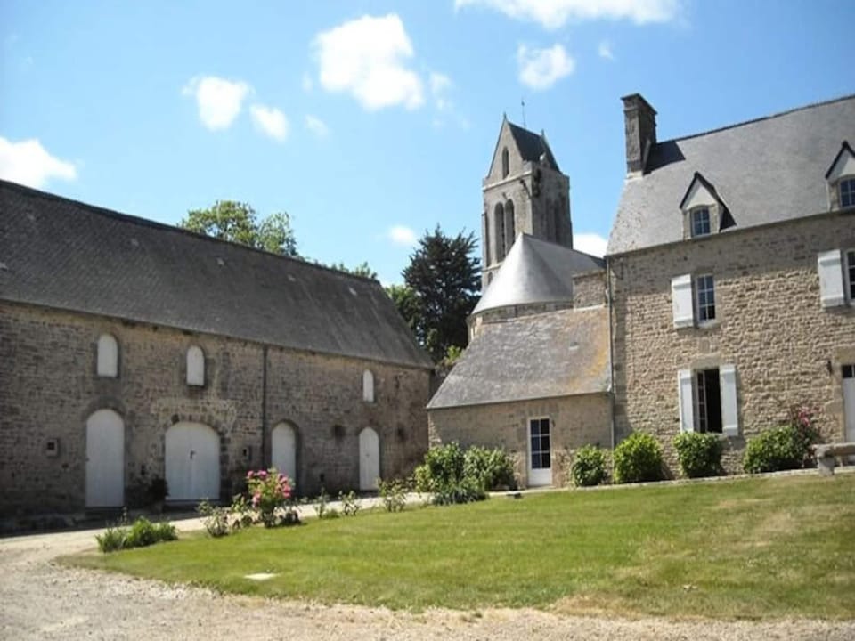 House 5 People Hotel in Normandy