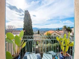 Elegant Village House Grimaud Hotel in Cogolin