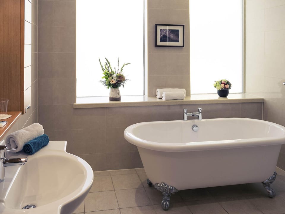 Mercure Bristol Holland House Hotel in Bristol