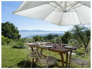 Villa San Cresci Comfortable holiday residence Hotel in Emilia-Romagna