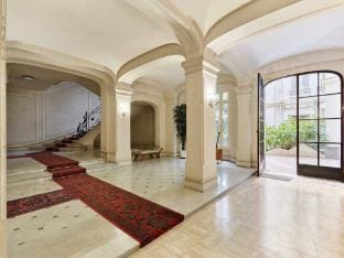 Sublime Duplex Arc de Triomphe Trocadero Hotel in Paris