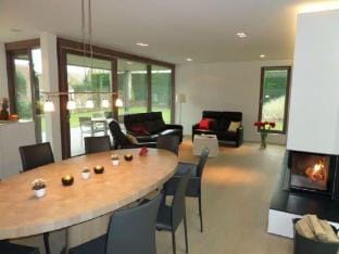 The Breakdown at Sea Hotel in De Panne