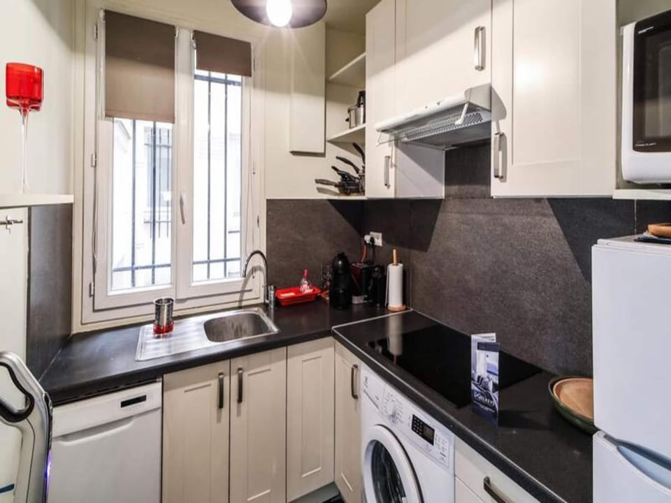 Apt 8 Min from Eiffel Tower Hotel in Paris