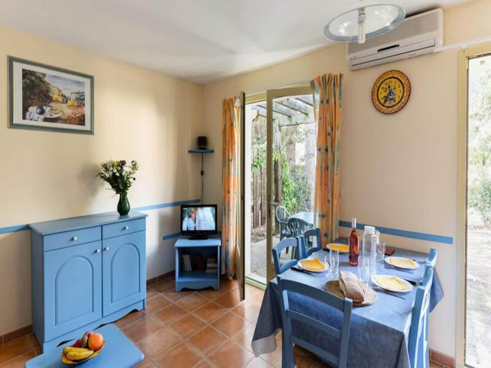 Room Maisonette 67 People Hotel in Provence-Alpes-Côte d'Azur