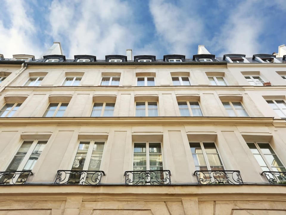 Charming Studio - Le Marais  Beaubourg Hotel in Paris