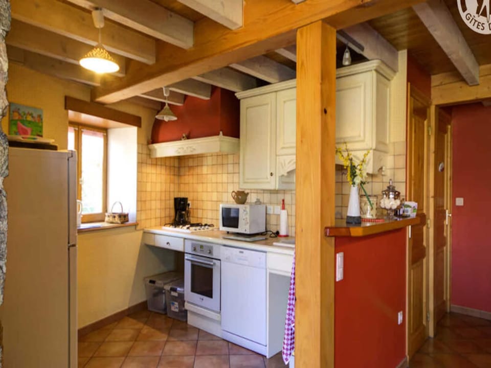 House 5 People Hotel in Auvergne-Rhône-Alpes