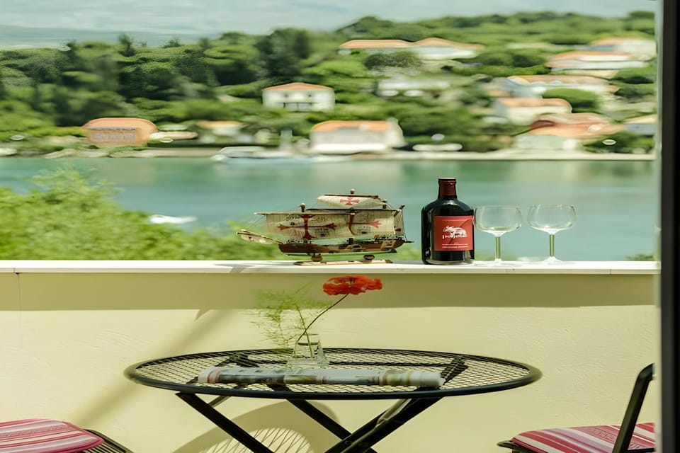 Oreb Dream Apartments - Two Bedroom Apartment with Terrace and Sea View Apartment 4 Hotel in Dubrovnik-Neretva County