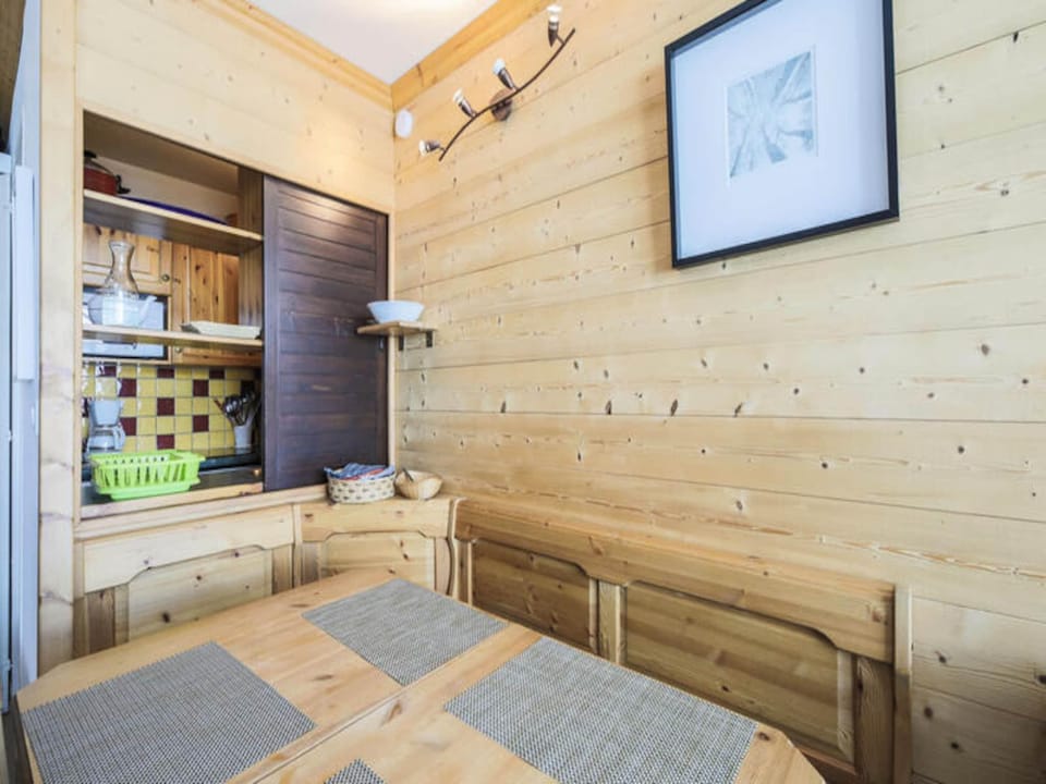 Studio in Reberty 1850 Les Menuires Hotel in Les Allues