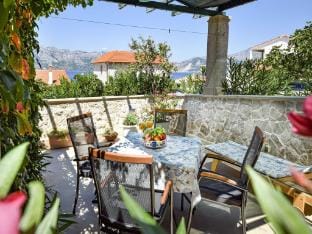 Apartments Gracin - One Bedroom Apartment with Terrace A1 Hotel in Split-Dalmatia County