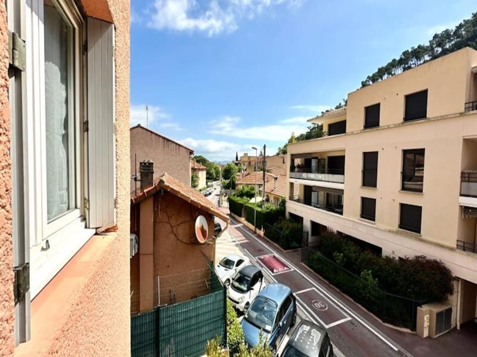 Apartments for 4 People Hotel in Mandelieu-La Napoule