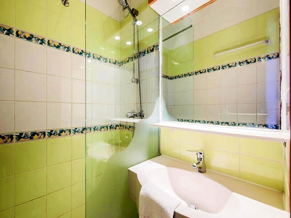 Comfort 1 Bedroom Apartment 5 people Hotel in Huez