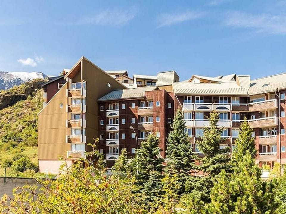 Comfort 1 Bedroom Apartment 5 people Hotel in Huez