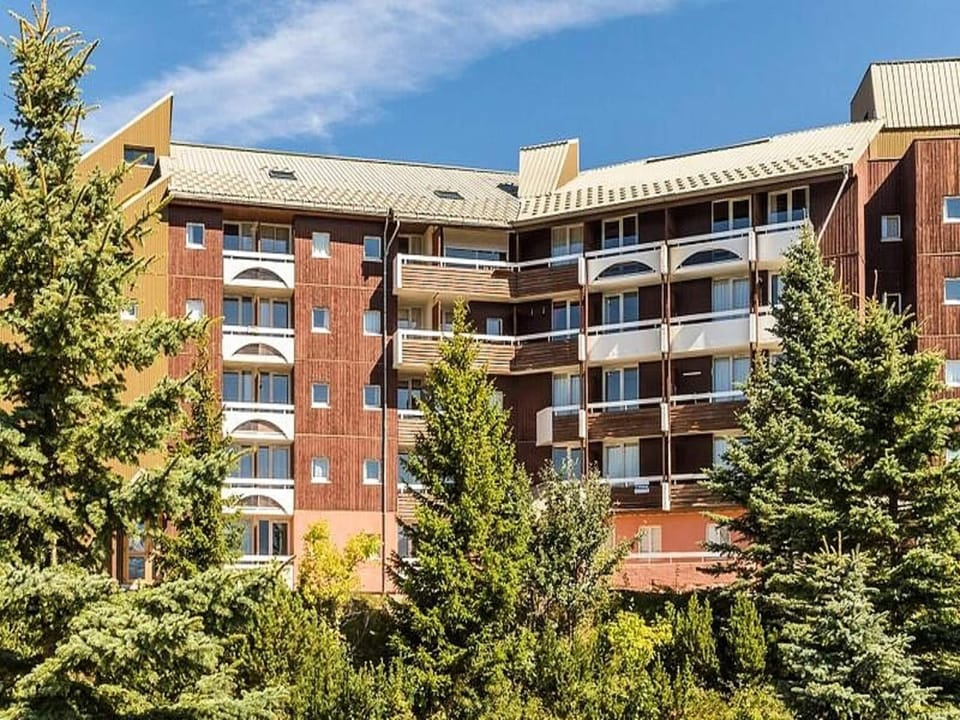 Comfort 1 Bedroom Apartment 5 people Hotel in Huez