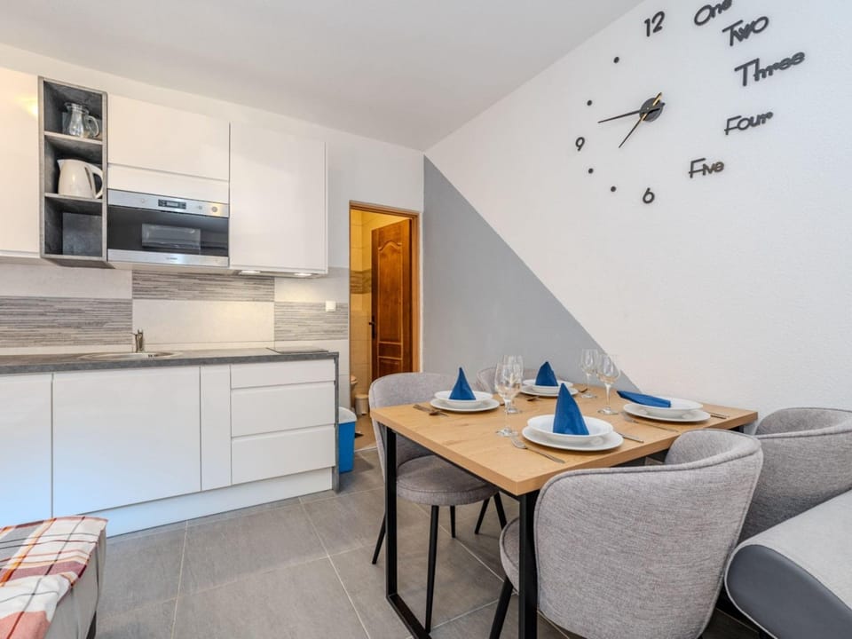 Apartments Robi  Kristina - Studio Apartment with Terrace S2 Hotel in Šibenik-Knin County, Croatia